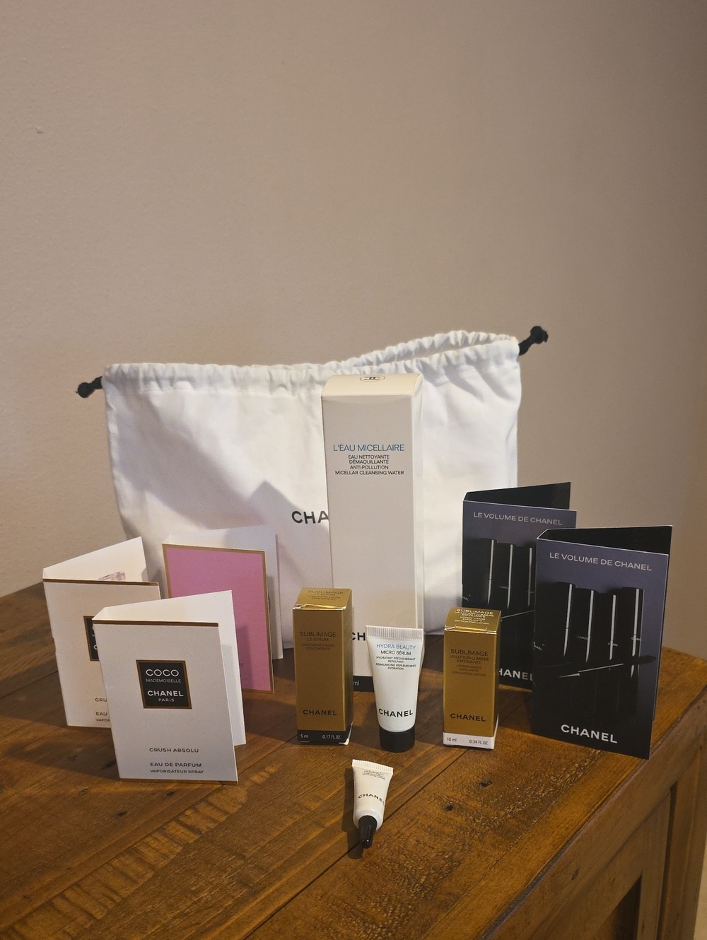 Chanel Women Skincare Sample Set